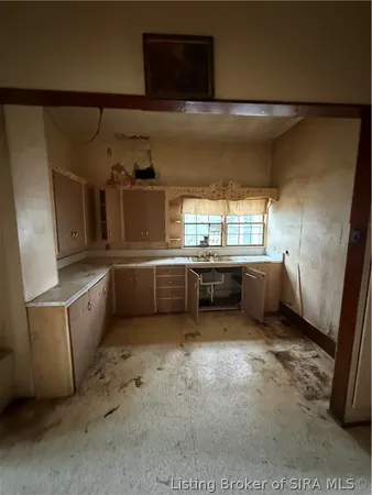 $85,000 | 116 West Walnut Street, North Vernon, IN 47265