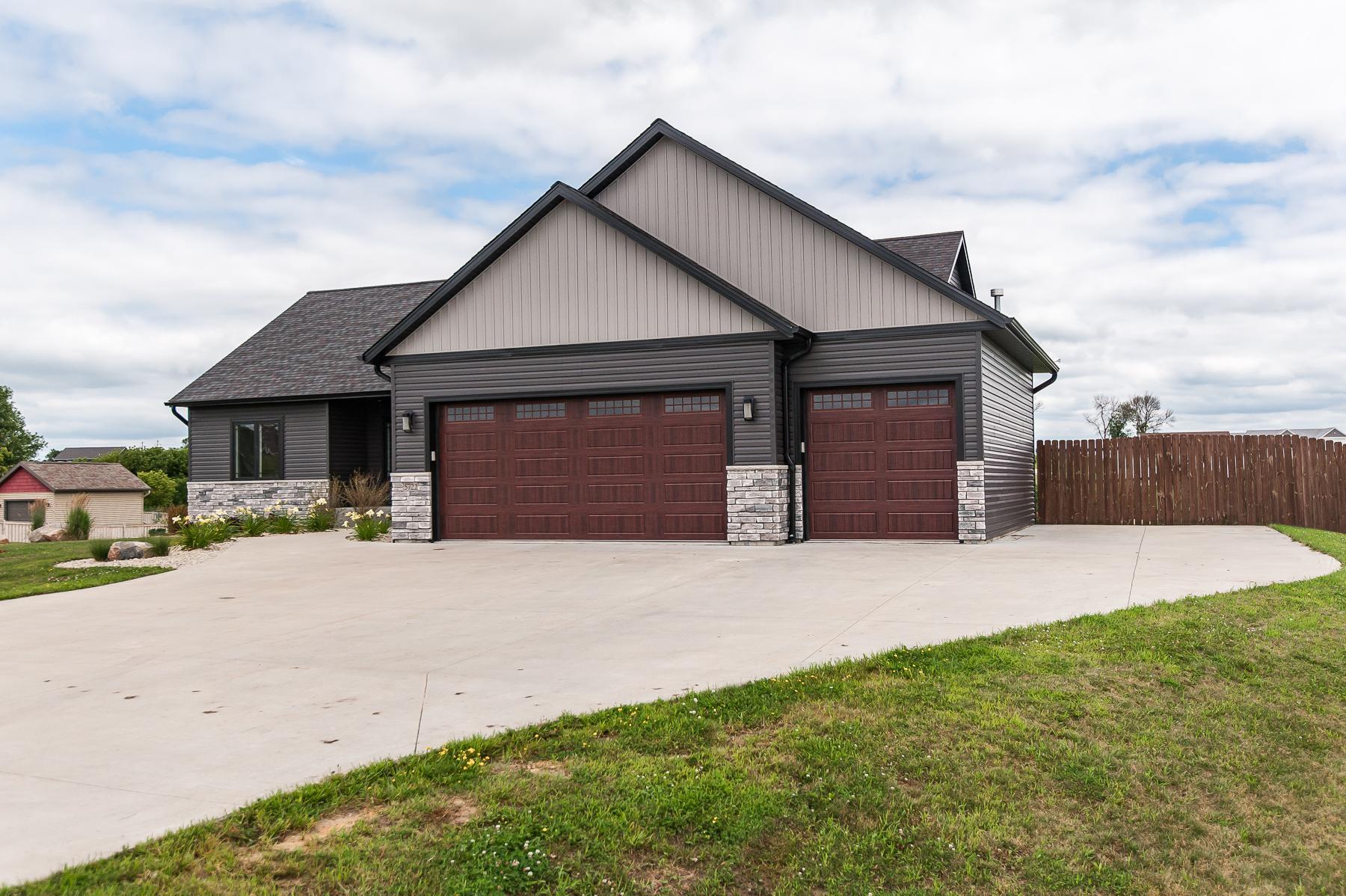 5722 Cambridge Hill Road Southeast Rochester, MN 55904 - Photo 48 of 49 Gallery Image 48