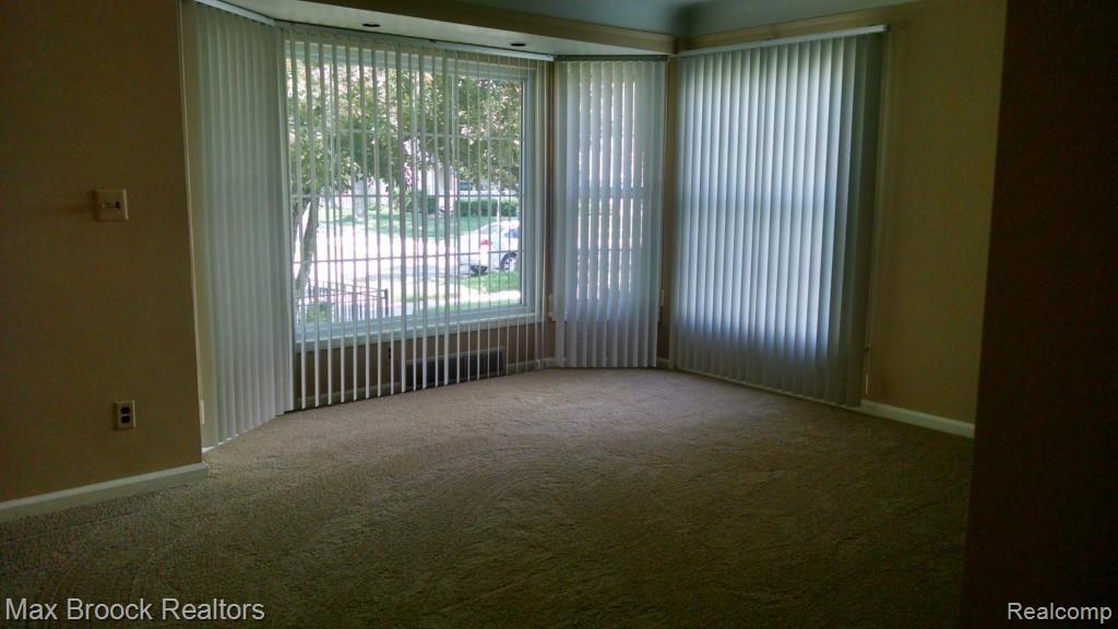 1524 Villa Road Birmingham, MI 48009 - Photo 6 of 32