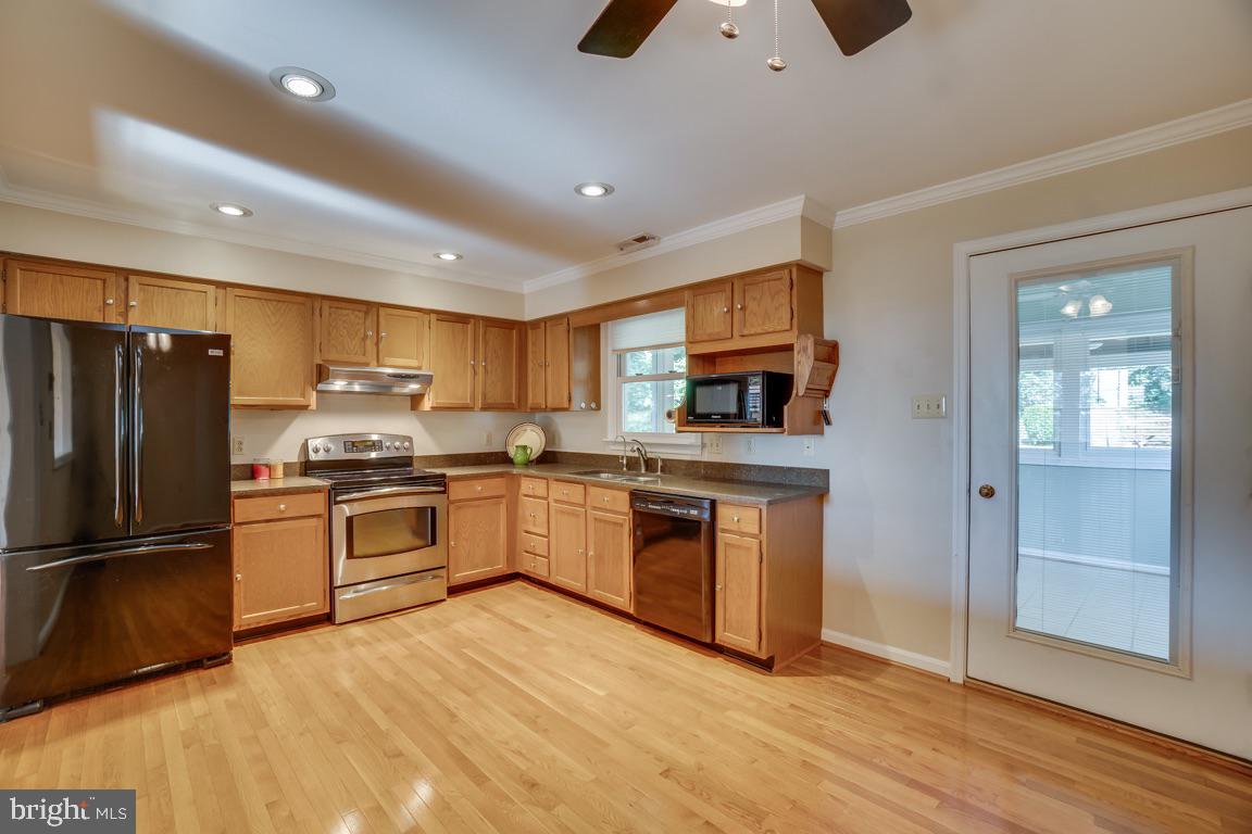756 Payne Road Winchester, VA 22603 - Photo 8 of 44 Kitchen with Hardwood Flooring