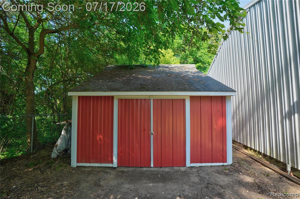 11255 Center Road Clio, MI 48420 - Photo 29 of 37
