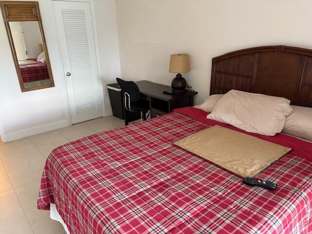 1033 Guildford East, Unit 1033 Boca Raton, FL 33434 - Photo 13 of 20 2nd Bedroom