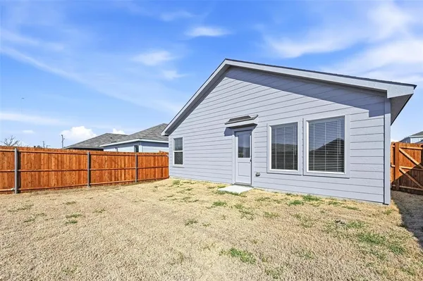$1,675 | 237 Boxberry Way, Princeton, TX 75407