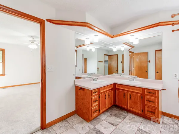 $629,999 | 528 Johnson Dairy Road, Mooresville, NC 28115