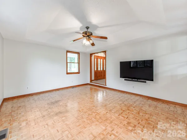 $629,999 | 528 Johnson Dairy Road, Mooresville, NC 28115