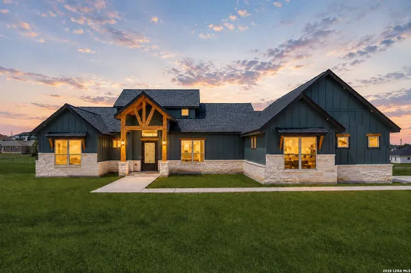 $659,000 | 157 Estates Drive, La Vernia, TX 78121