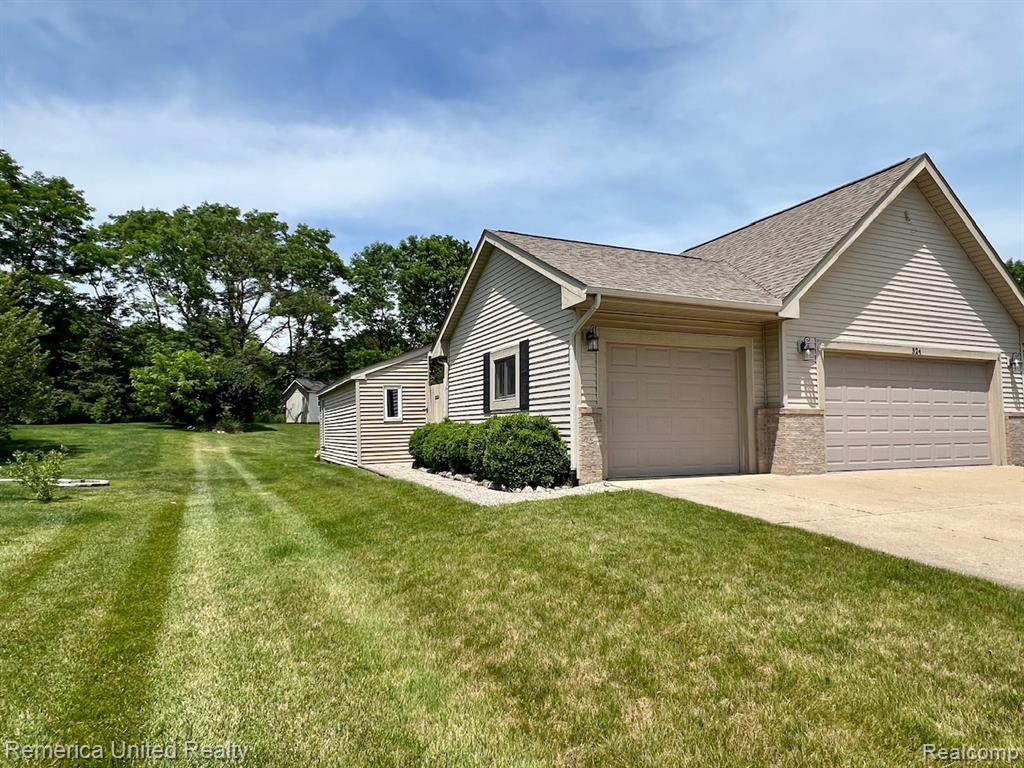 324 Conover Court Howell, MI 48843 - Photo 15 of 36