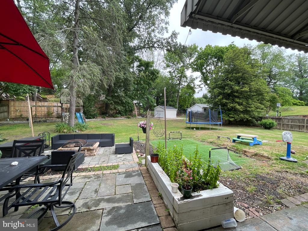 8324 Telegraph Road Lorton, VA 22079 - Photo 9 of 34 Gallery Image 9