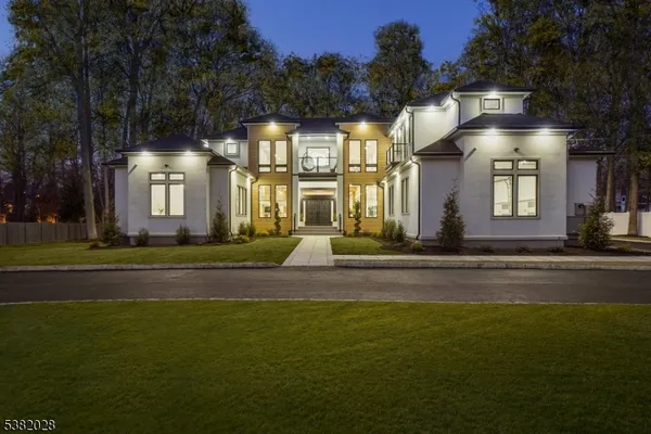 $3,999,999 | 19 Highlander Drive, Scotch Plains, NJ 07076