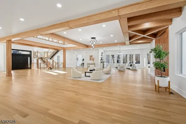 $3,999,999 | 19 Highlander Drive, Scotch Plains, NJ 07076