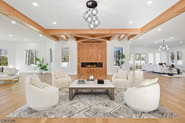 $3,999,999 | 19 Highlander Drive, Scotch Plains, NJ 07076