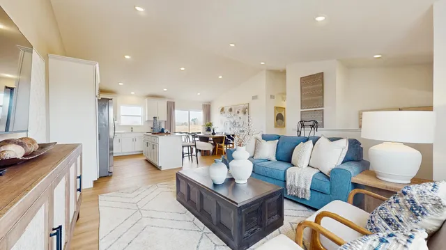 $349,750 | 26669 8th Street West, Zimmerman, MN 55398