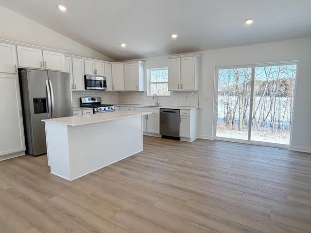 $349,750 | 26669 8th Street West, Zimmerman, MN 55398