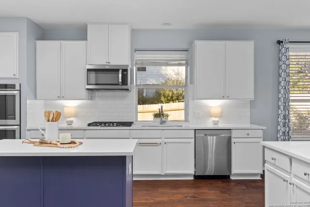 $649,900 | 12823 Laguna Vista Drive, San Antonio, TX 78216