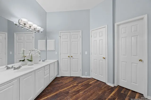 $649,900 | 12823 Laguna Vista Drive, San Antonio, TX 78216