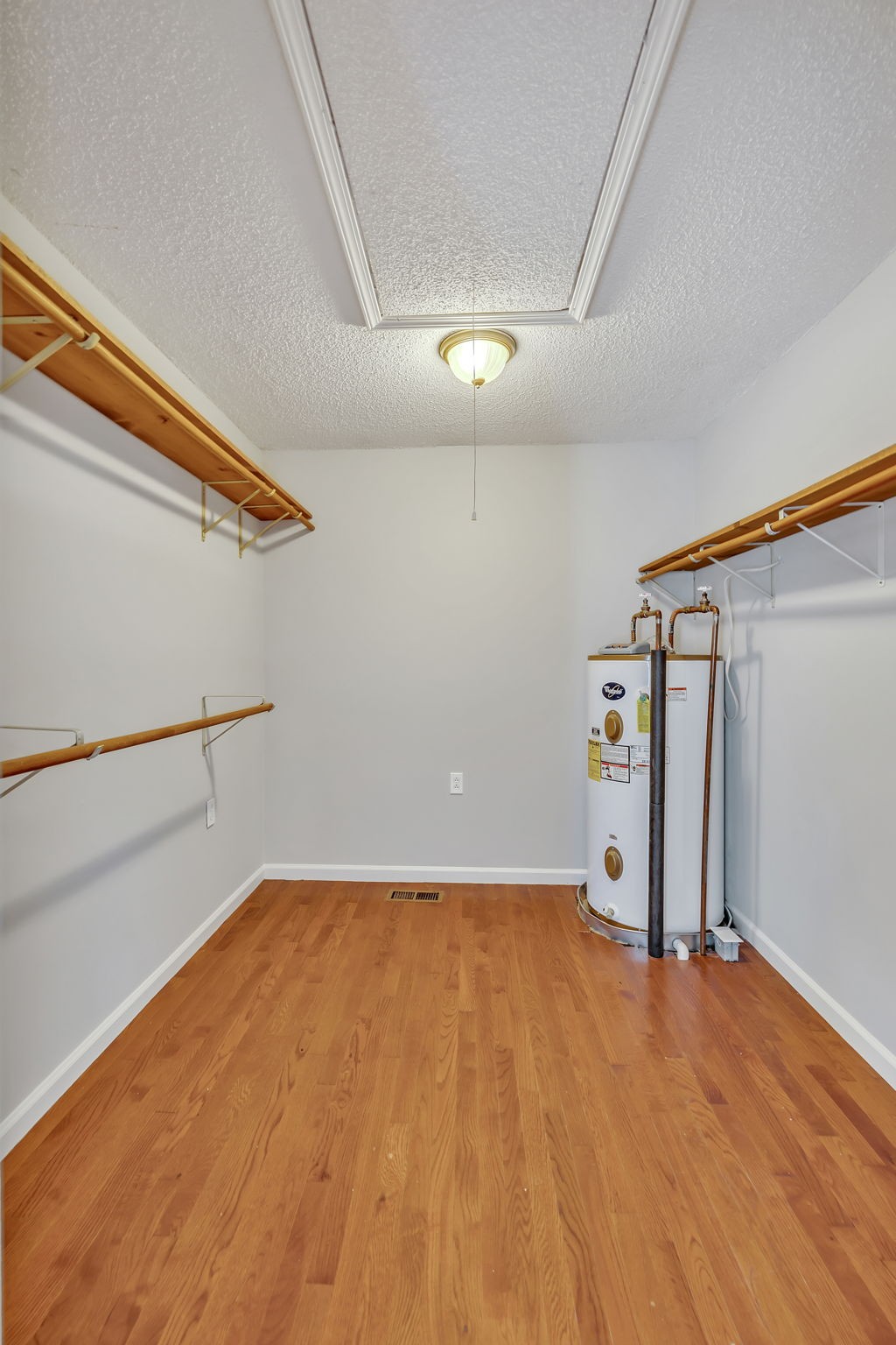 7068 Miller Road Christiana, TN 37037 - Photo 23 of 52 a view of a room with wooden floor