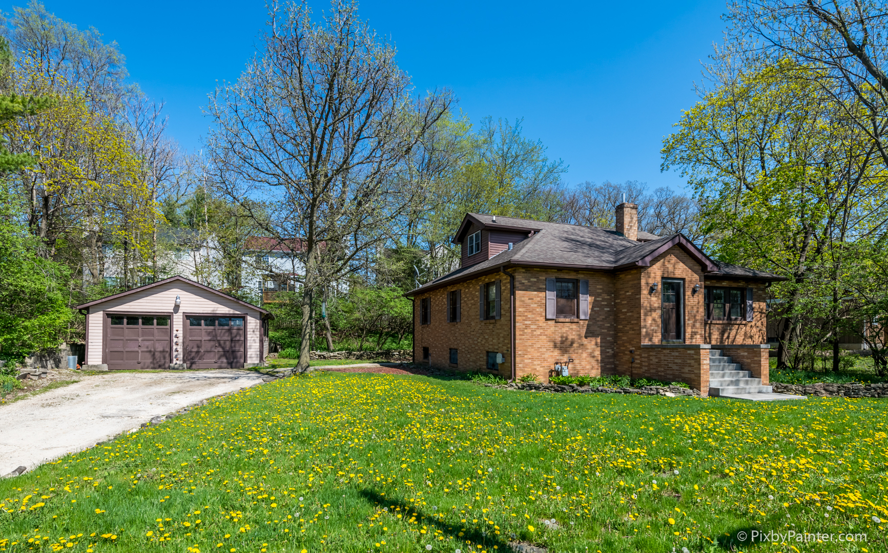 1824 Riverside Avenue St. Charles, IL 60174 - Photo 1 of 32 Gallery Image 1