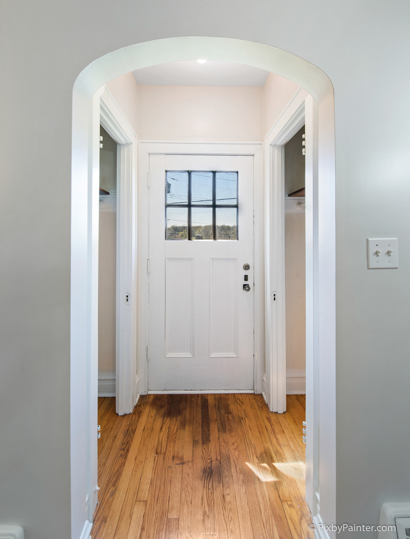 1824 Riverside Avenue St. Charles, IL 60174 - Photo 5 of 32 Gallery Image 5