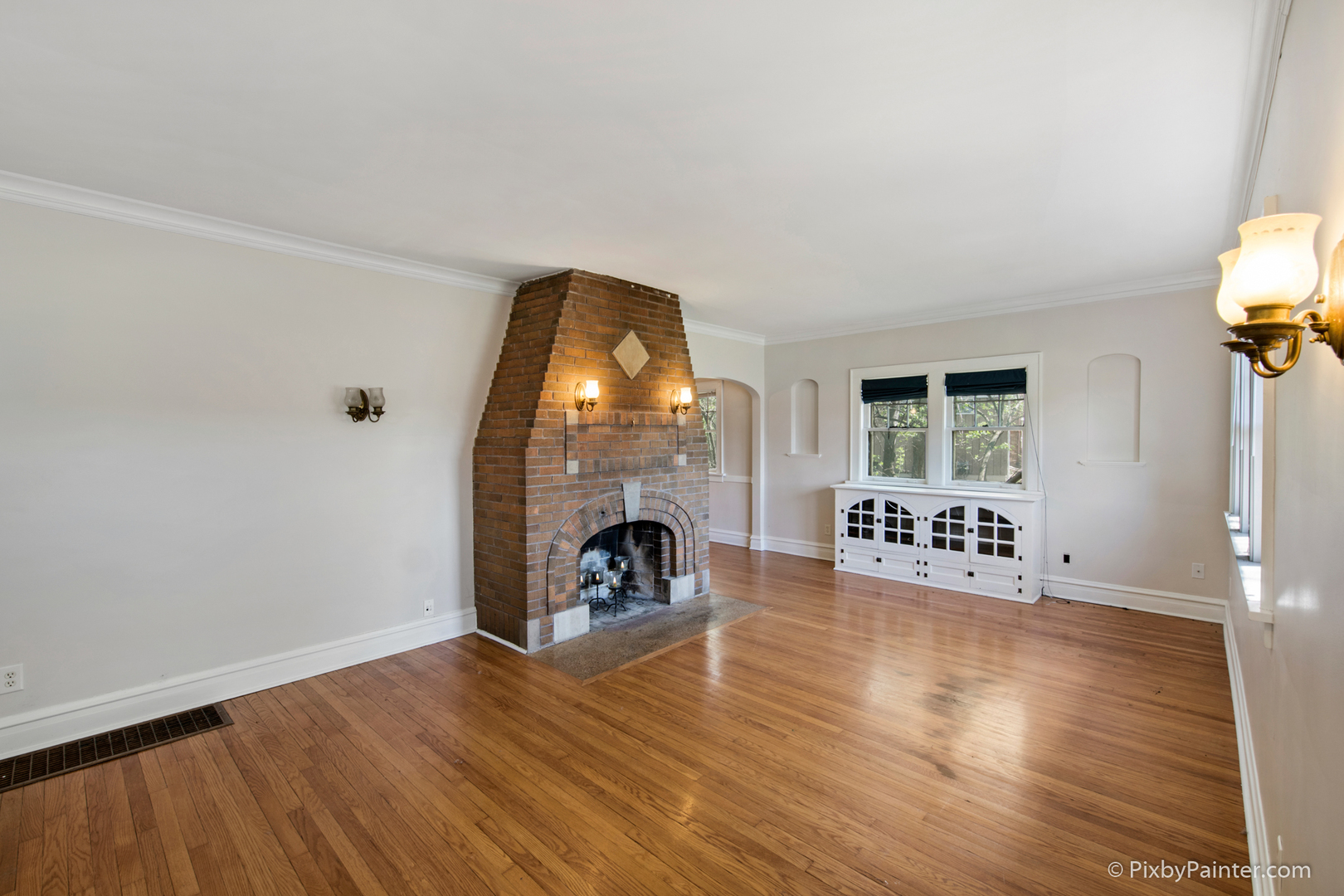 1824 Riverside Avenue St. Charles, IL 60174 - Photo 9 of 32 Gallery Image 9