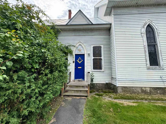 $549,000 | 25 Green Street, Lebanon, NH 03766