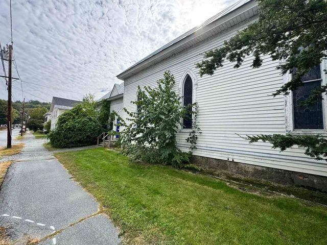 $549,000 | 25 Green Street, Lebanon, NH 03766