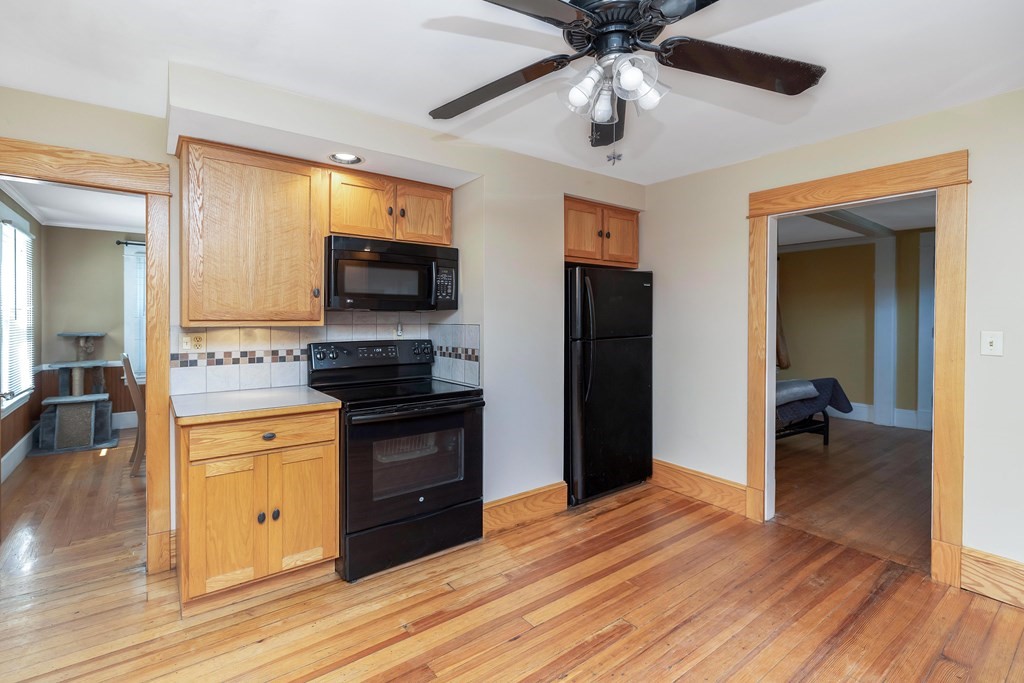 919 Wilbraham Road Springfield, MA 01109 - Photo 13 of 39