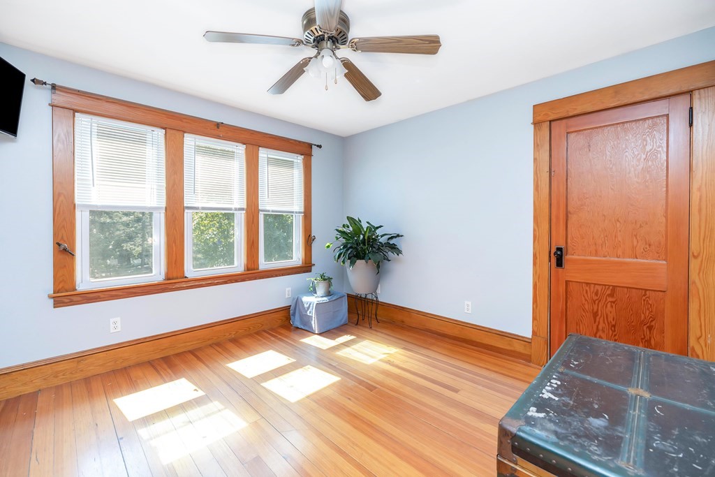919 Wilbraham Road Springfield, MA 01109 - Photo 17 of 39