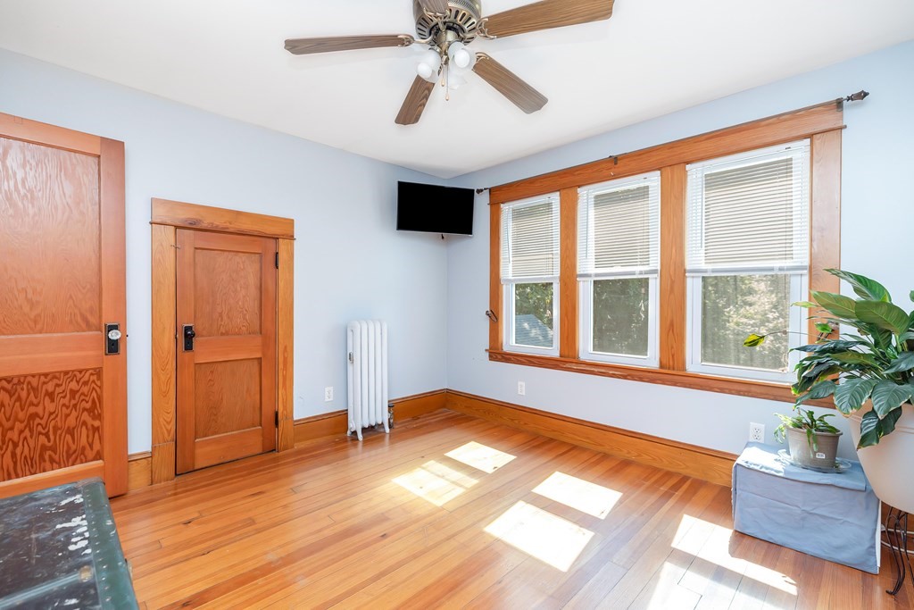 919 Wilbraham Road Springfield, MA 01109 - Photo 18 of 39