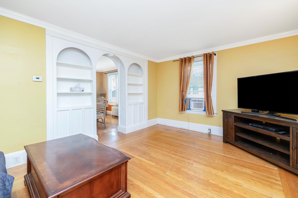 919 Wilbraham Road Springfield, MA 01109 - Photo 8 of 39