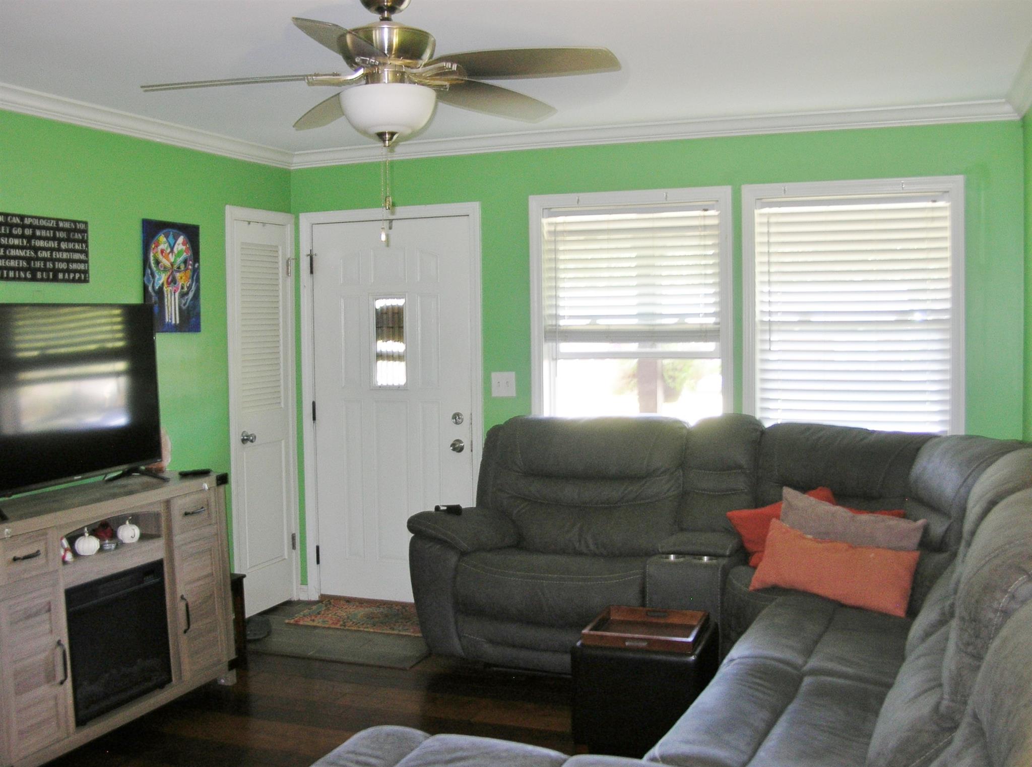 4744 Lenn Road Newburgh, IN 47630 - Photo 2 of 20 Gallery Image 2
