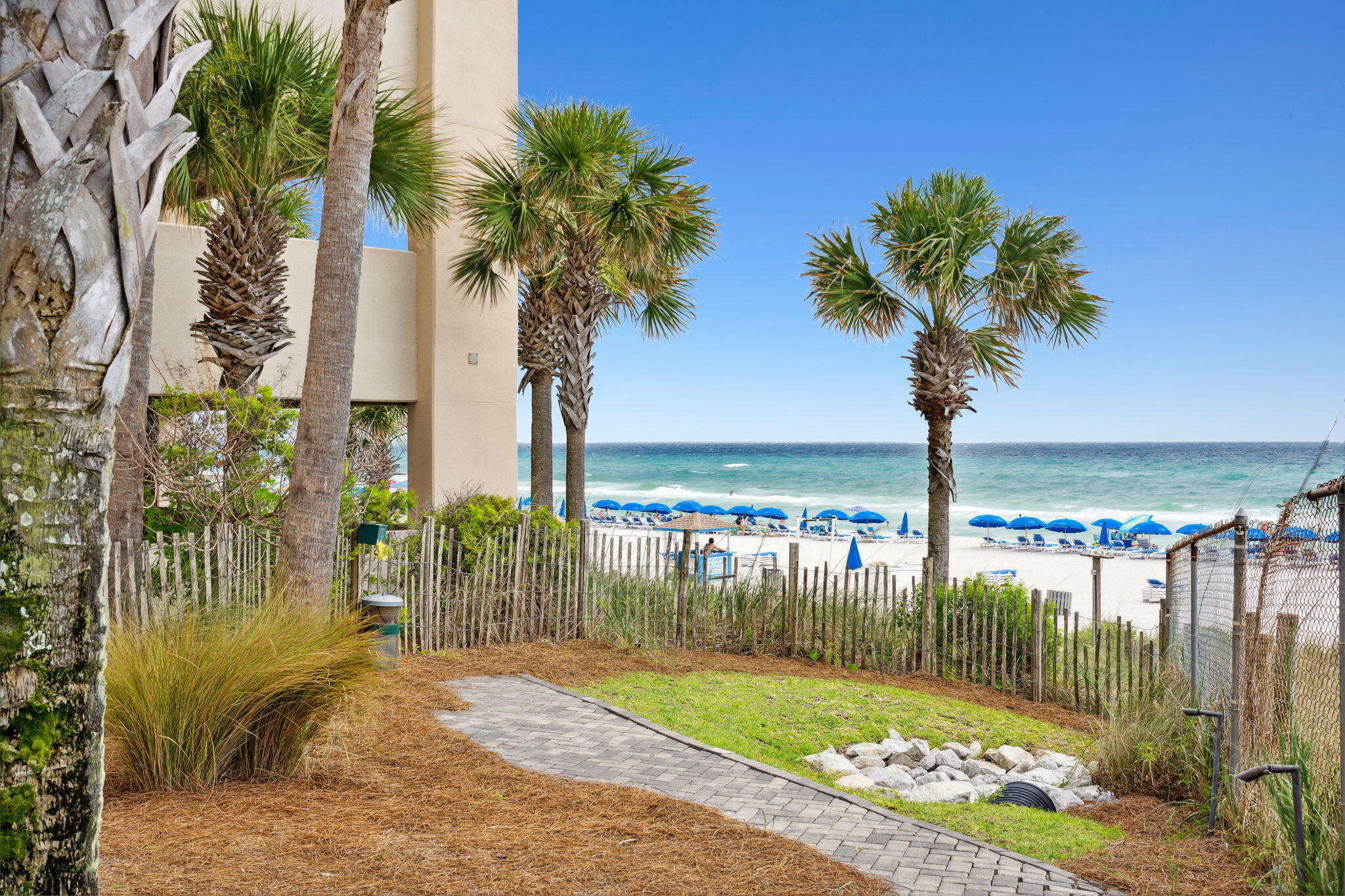 17281 Front Beach Road, Unit 1304 Panama City Beach, FL 32413 - Photo 33 of 36 Pet Area