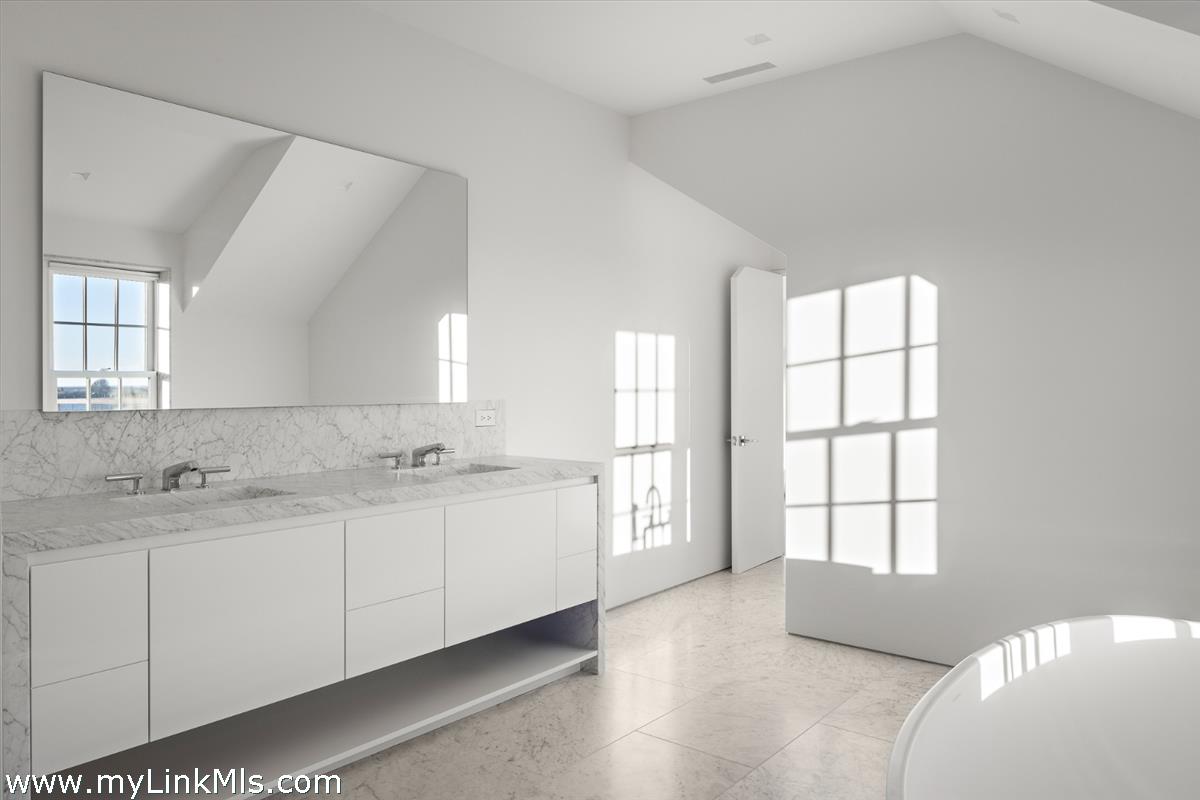 146 Quenames Road Chilmark, MA 02535 - Photo 27 of 77