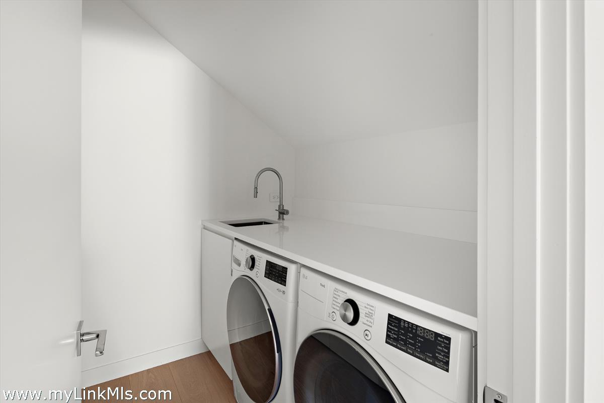 146 Quenames Road Chilmark, MA 02535 - Photo 34 of 77 The Farmhouse Second Floor Laundry Room