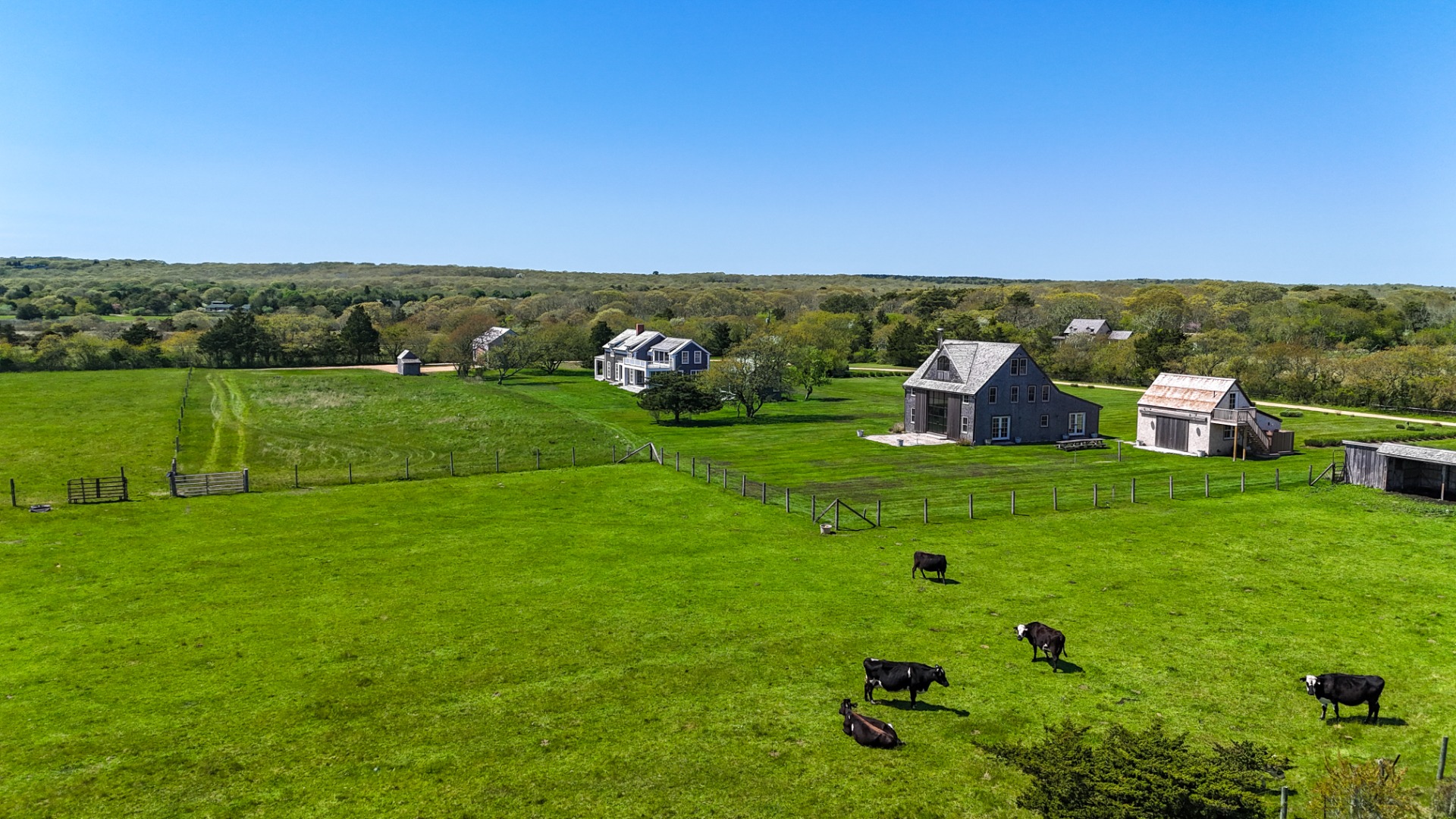 146 Quenames Road Chilmark, MA 02535 - Photo 4 of 77