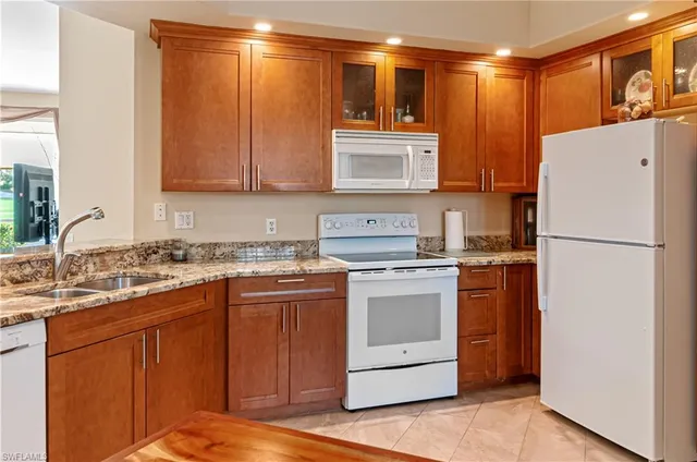 $339,900 | 9030 Spring Run Boulevard, Unit 507, Estero, FL 34135