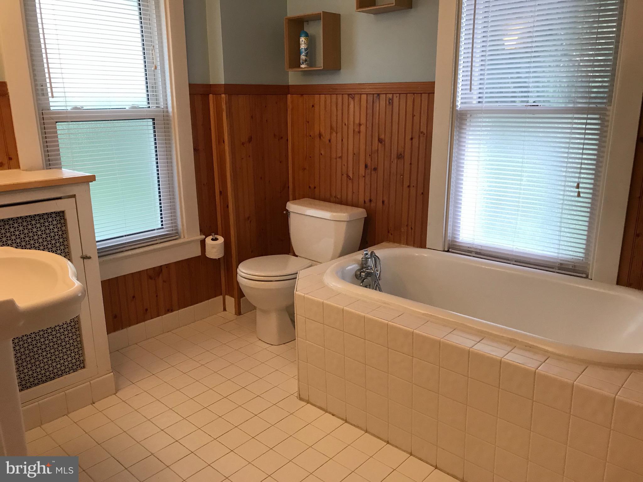 60 Beloit Avenue Audubon, NJ 08106 - Photo 16 of 31 Main Bath with Soaking Tub