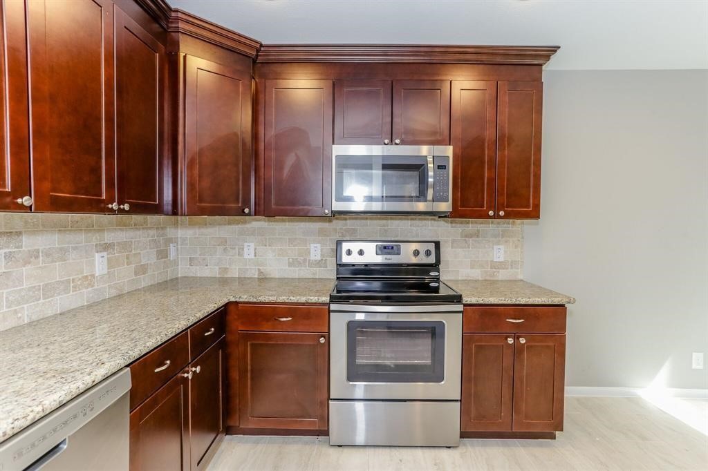 1918 Branard Street Houston, TX 77098 - Photo 10 of 23