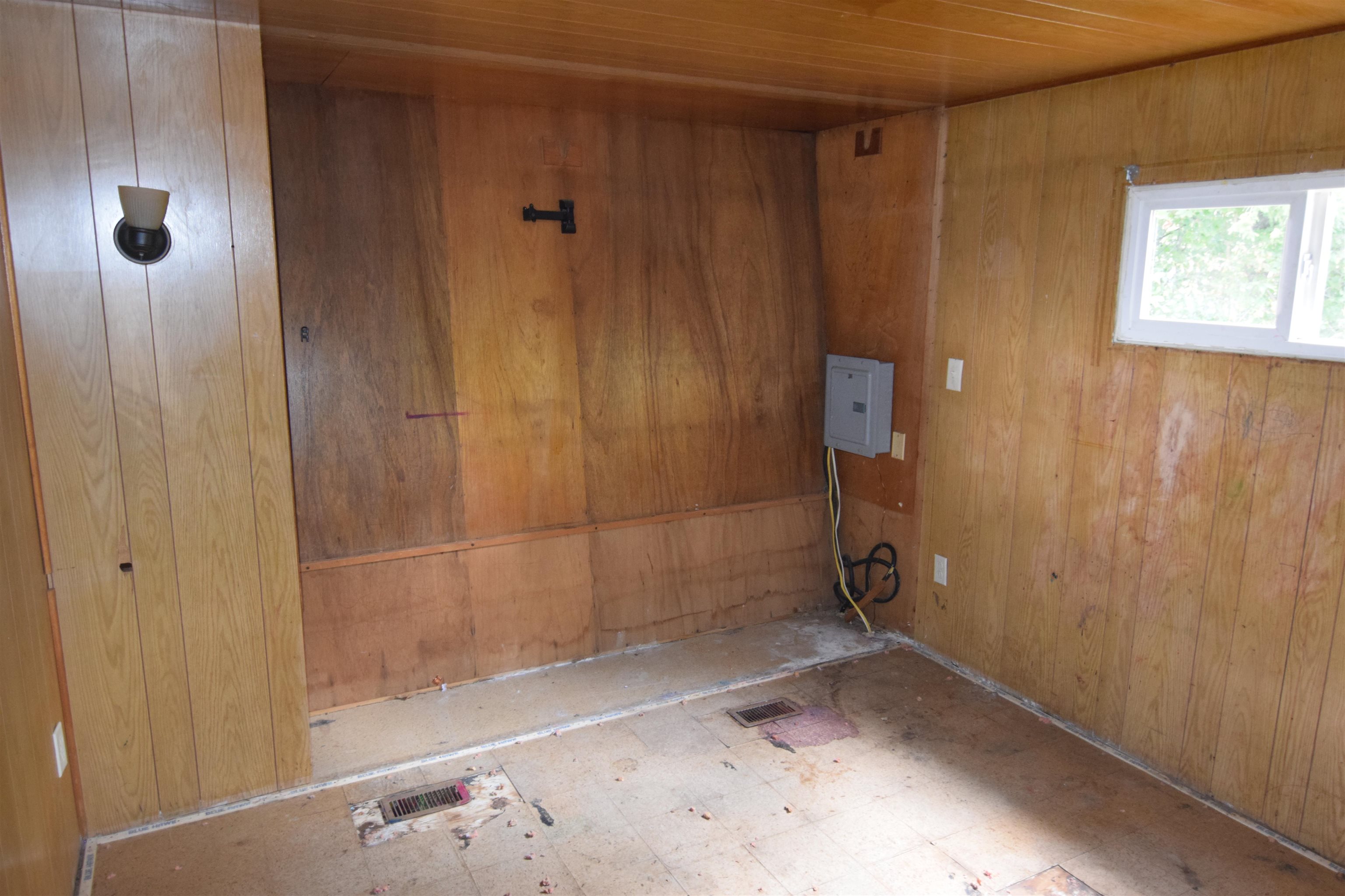 12 4th Street Newport, NH 03773 - Photo 6 of 9