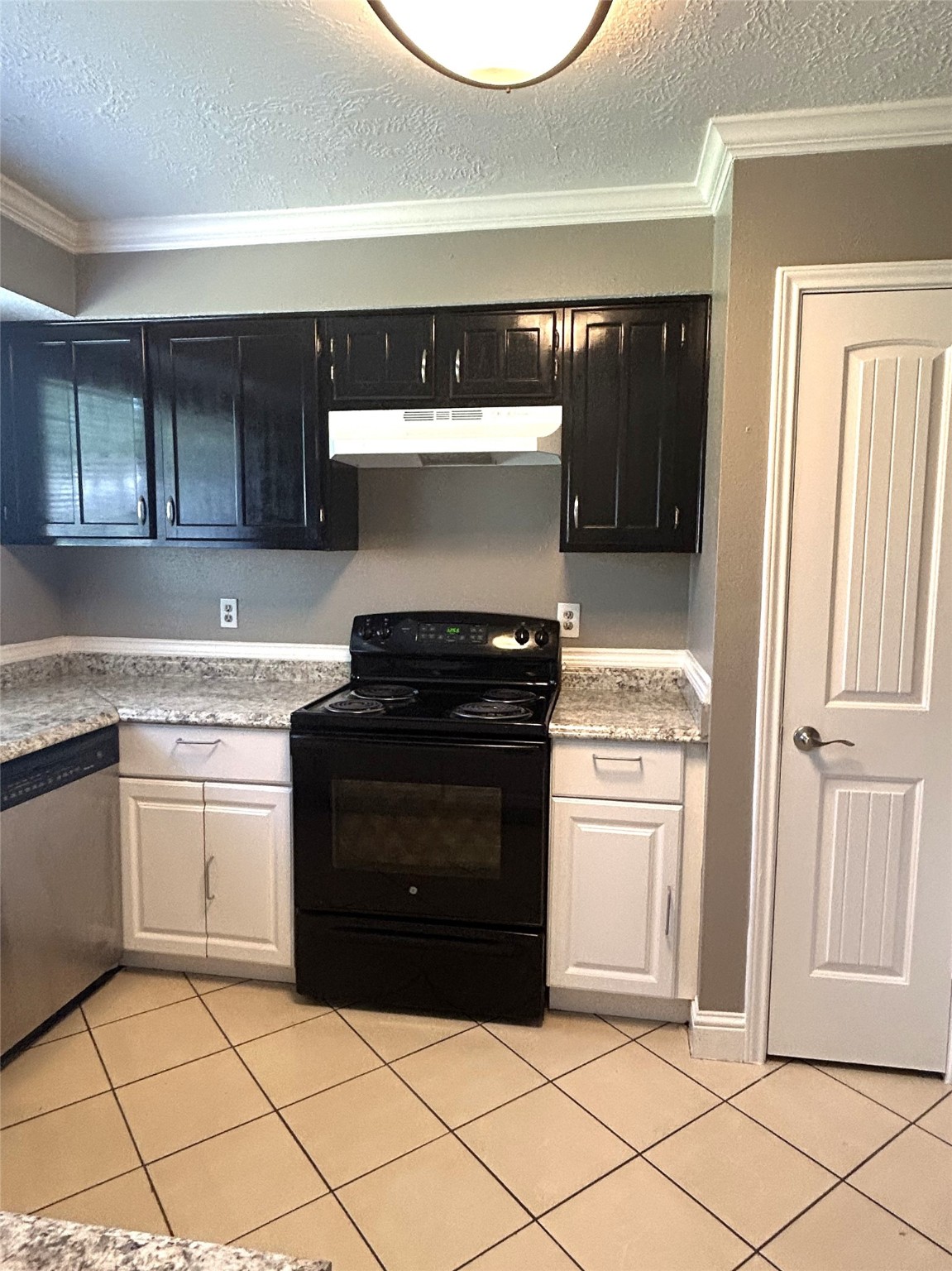 2715 Spring Canyon Court Houston, TX 77067 - Photo 11 of 32