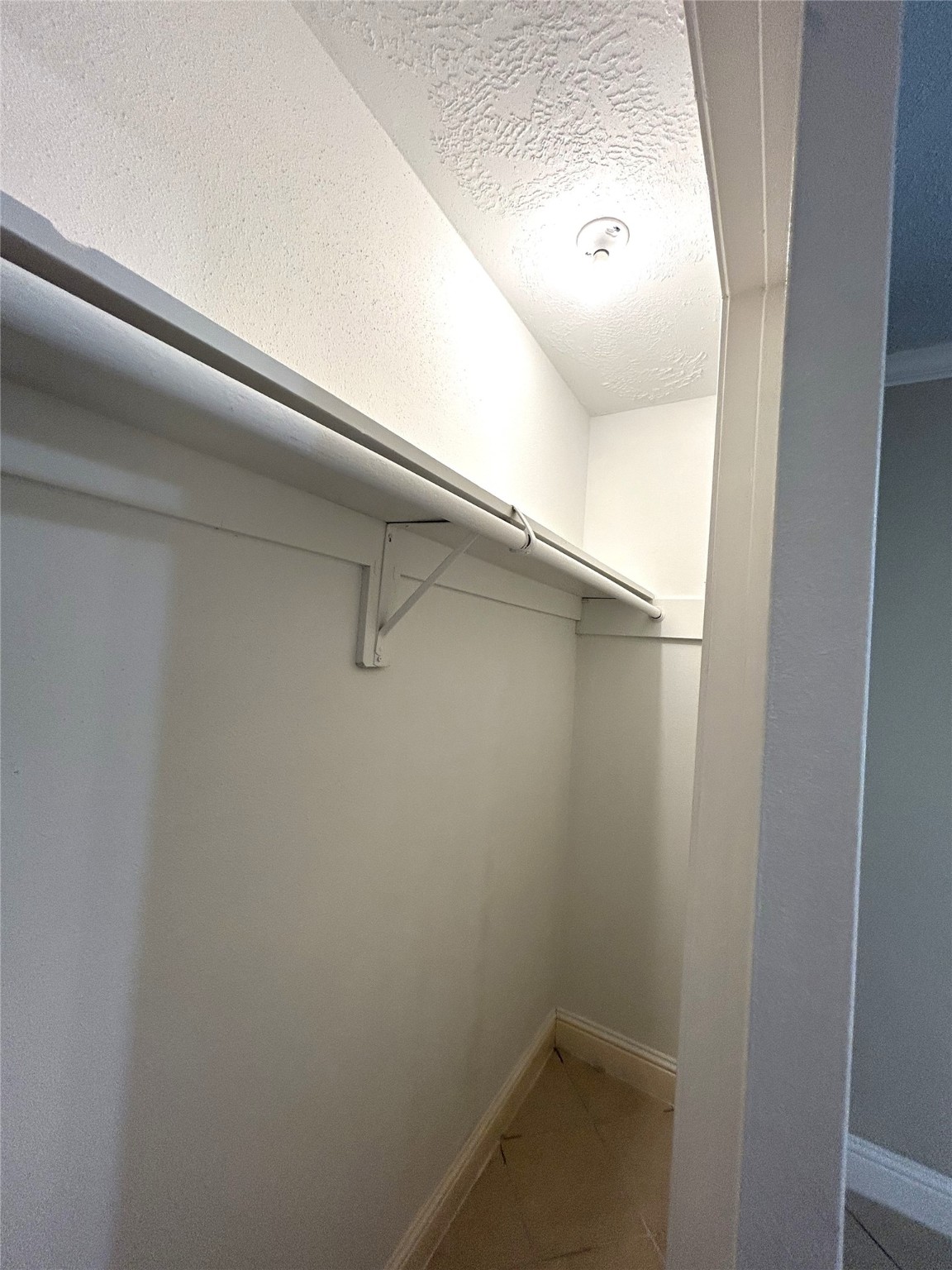 2715 Spring Canyon Court Houston, TX 77067 - Photo 19 of 32 Prime clst