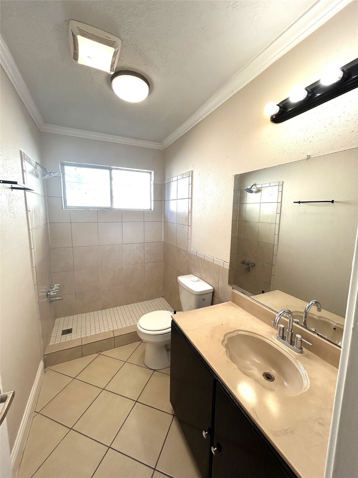 2715 Spring Canyon Court Houston, TX 77067 - Photo 24 of 32 2nd bth