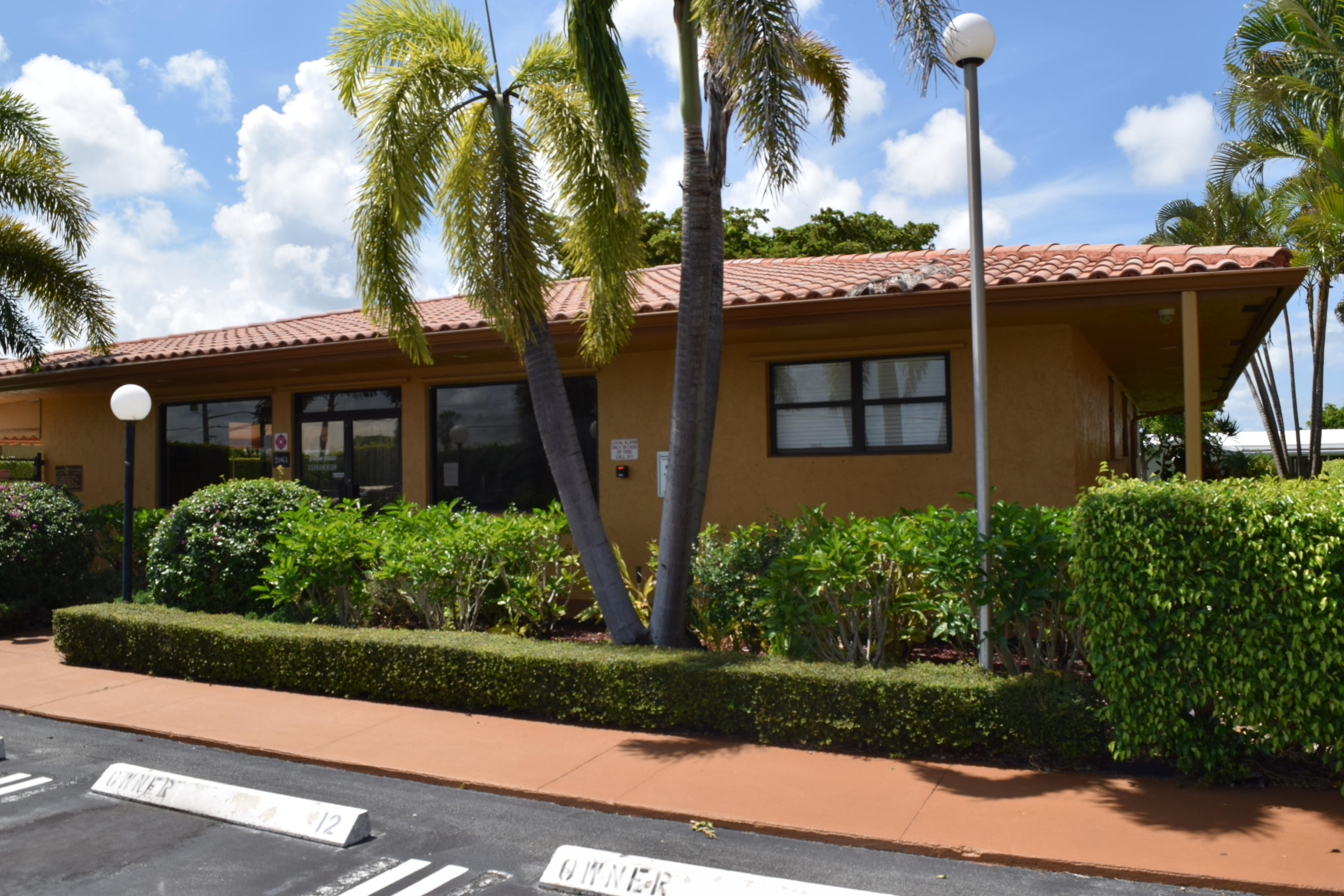 2041 Woolbright Road, Unit H104 Boynton Beach, FL 33426 - Photo 2 of 10 Clubhouse