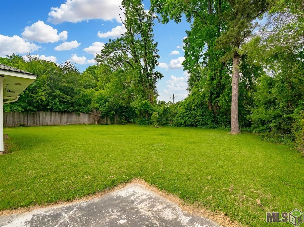 10647 Rondo Avenue Baton Rouge, LA 70815 - Photo 13 of 17