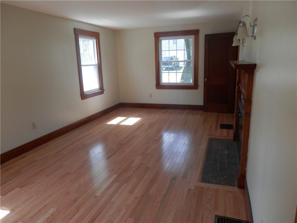 22 Reed Street Westbrook, ME 04092 - Photo 8 of 18 Living Room