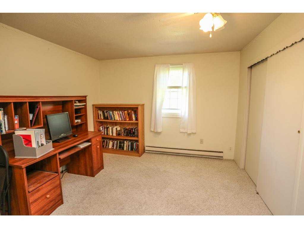 250 Back River Road Bedford, NH 03110 - Photo 11 of 20
