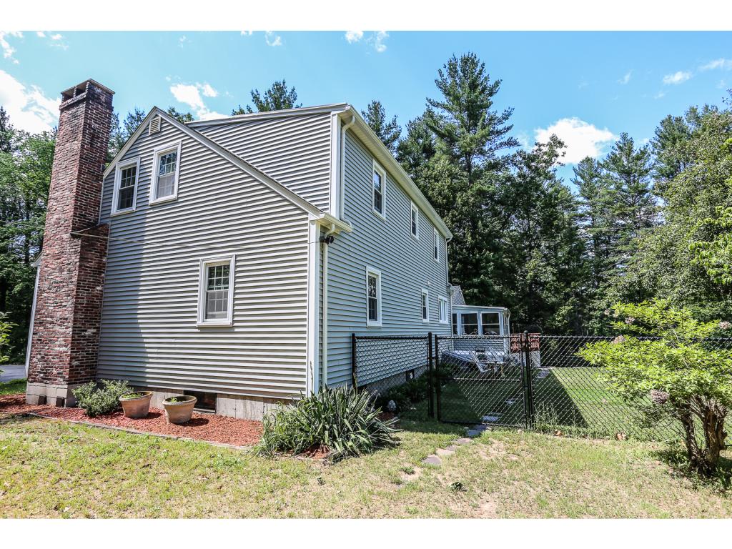 250 Back River Road Bedford, NH 03110 - Photo 18 of 20