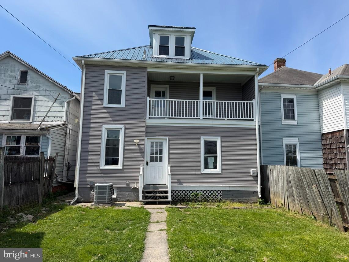 550 Baltimore Street Hanover, PA 17331 - Photo 2 of 16