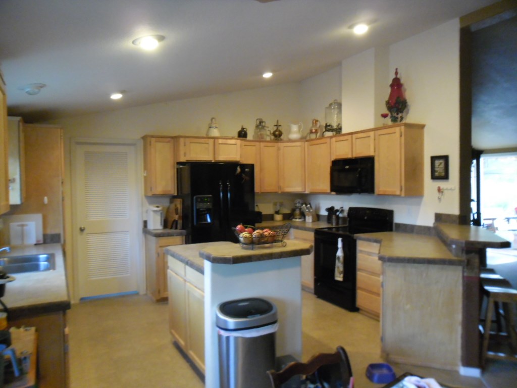 5641 South Swenson Road Nine Mile Falls, WA 99026 - Photo 2 of 20 Gallery Image 2