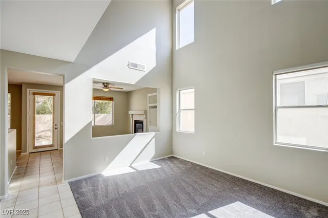 $2,000 | 162 Mountainside Drive, Henderson, NV 89012