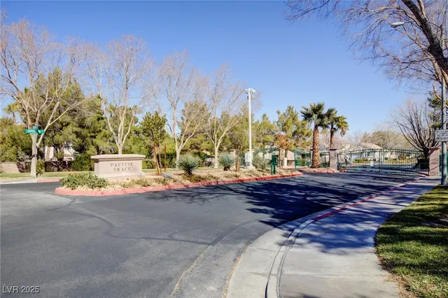 $2,000 | 162 Mountainside Drive, Henderson, NV 89012